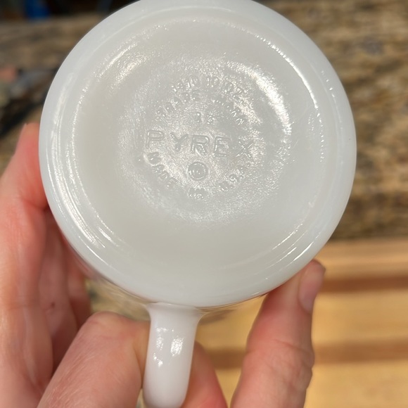 Vintage Pyrex milk glass circus scene teacup - Picture 5 of 5